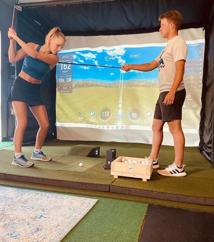Golf Simulator @ Meyer Fitness - gallery