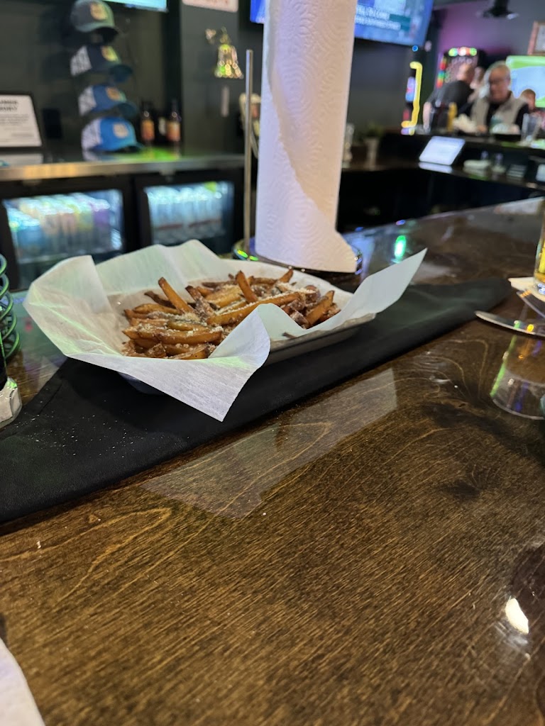 The Cut Golf & Grill - review