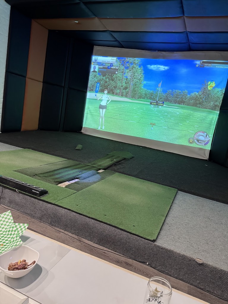 The Golf Lounge - Golf Simulator Richmond Hill - Indoor Golf - review