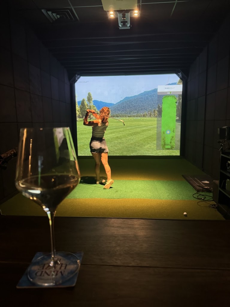 19th Hole Wine and Whiskey Bar - gallery