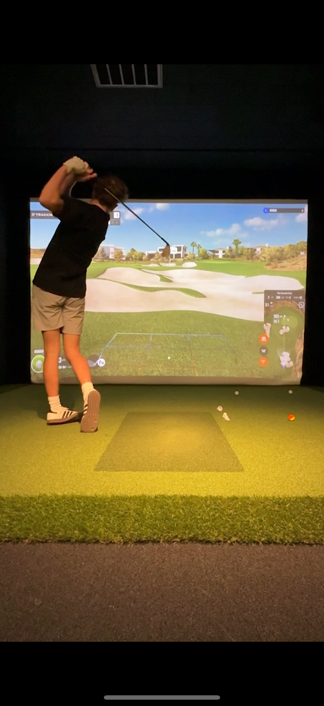 Tee Box St. George - review