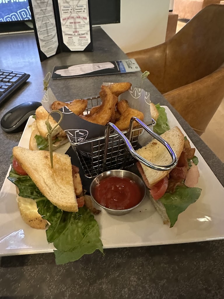 1611 Golf Club - review