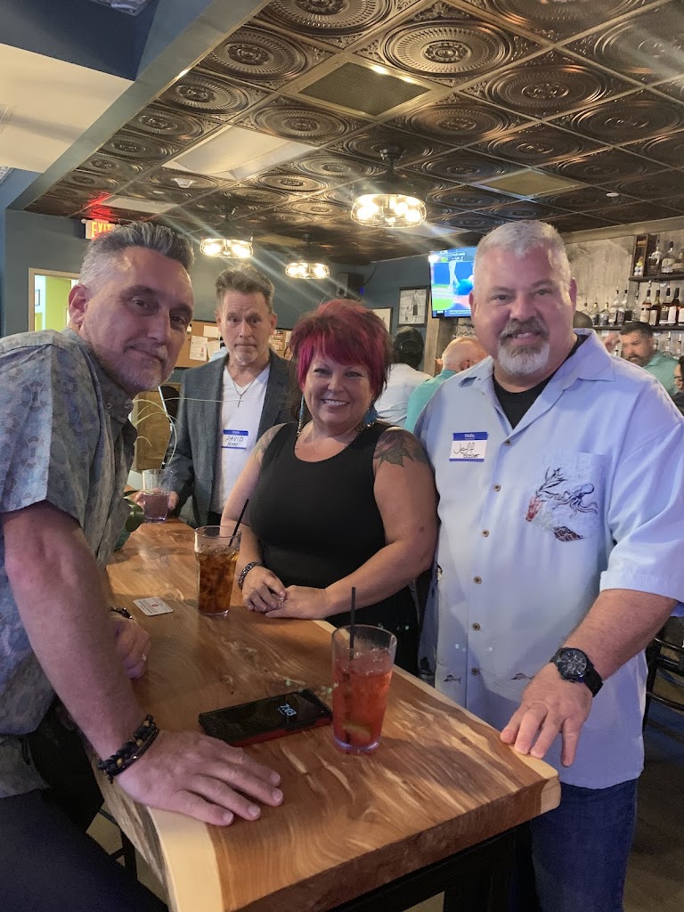 Doglegs Golf Lounge - review