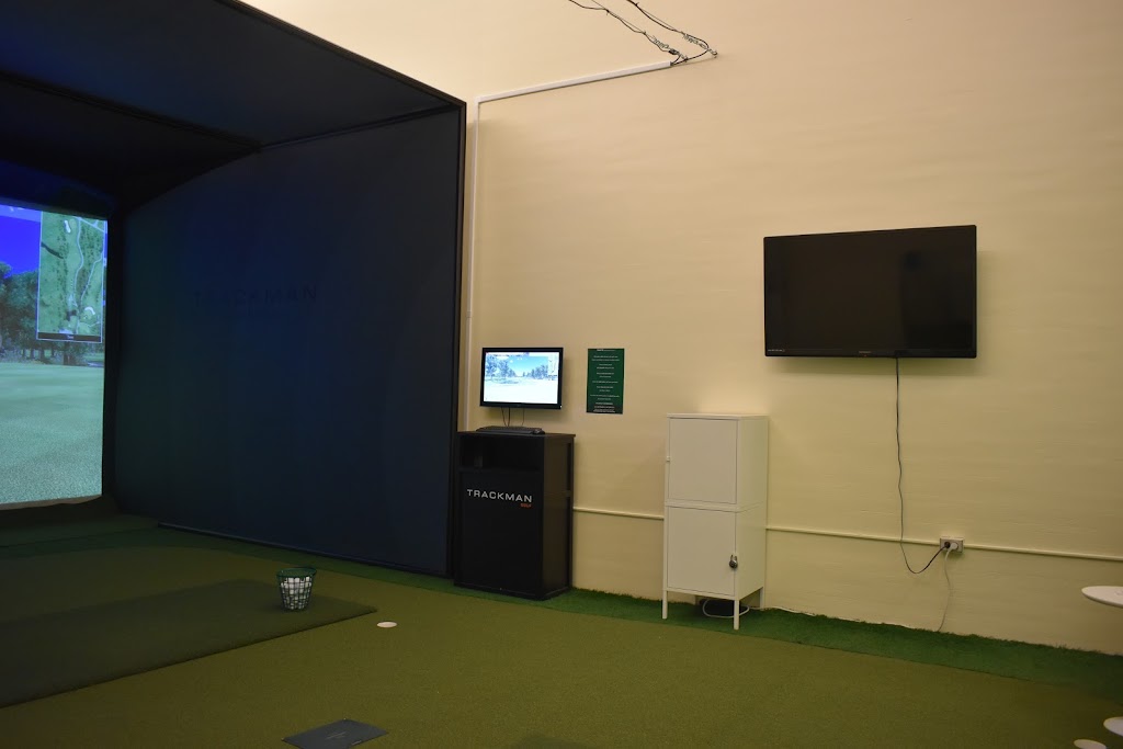 MIT Recreation - Indoor Golf Range - gallery