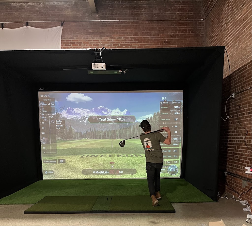 Bar Bays Golf - Magnetic South Brewing - gallery