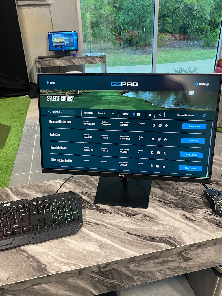 Halftime Indoor Golf Club - gallery