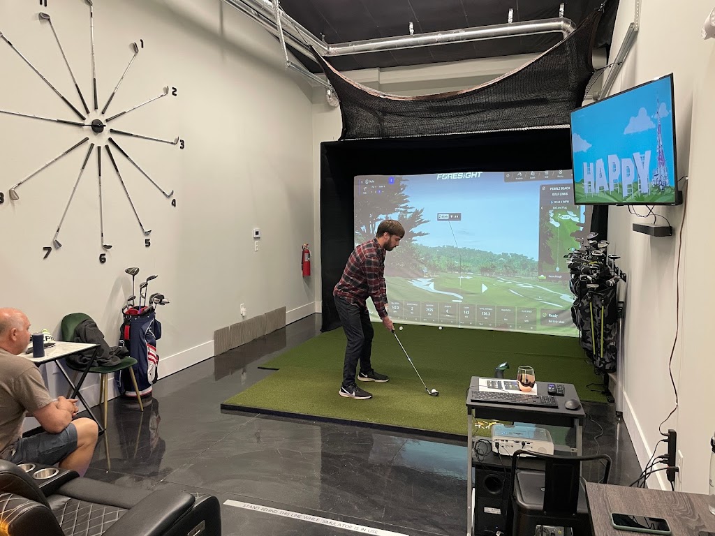 910 Golf Simulator and Lounge - gallery