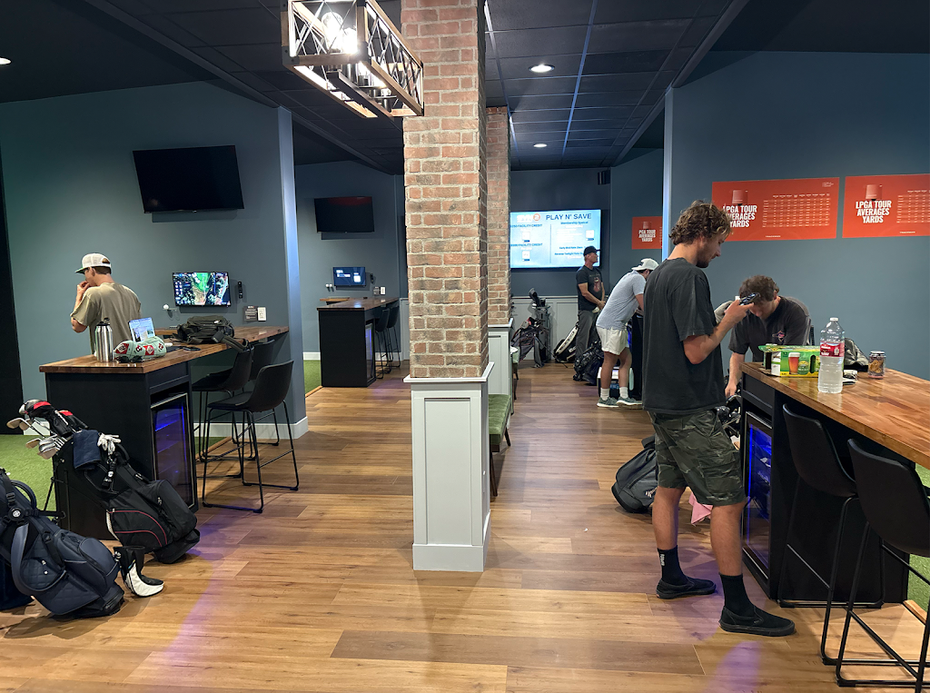 SVN2 Indoor Golf Malibu - gallery