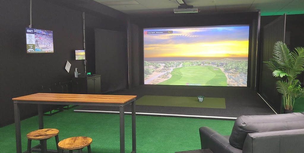 Indoor Golf Sims - gallery