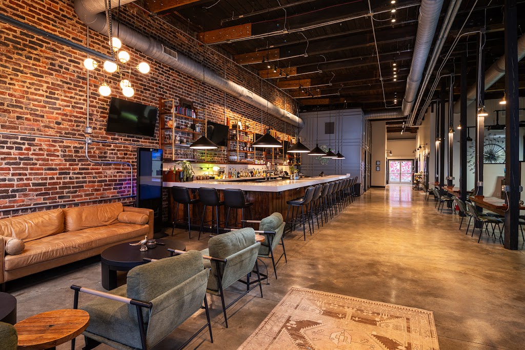 19th at the Warehouses - gallery