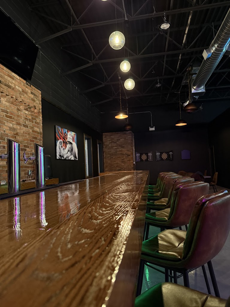 Top Shelf Indoor Golf - gallery