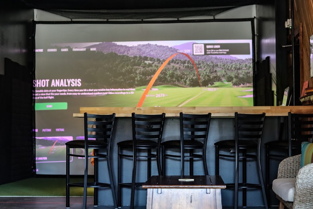 Albatross Golf Sim & Bar - gallery