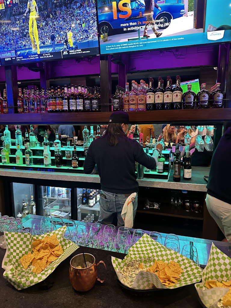 Tap Ins Golf Lounge - gallery