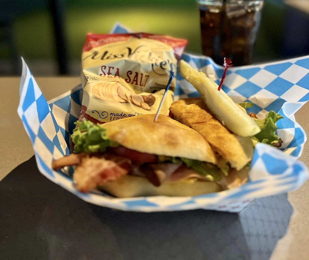 Broheim's Indoor Golf & Pub - review