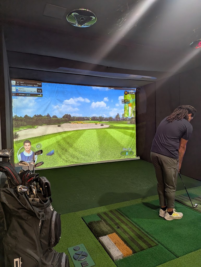 J Bar & Golf Lounge - review