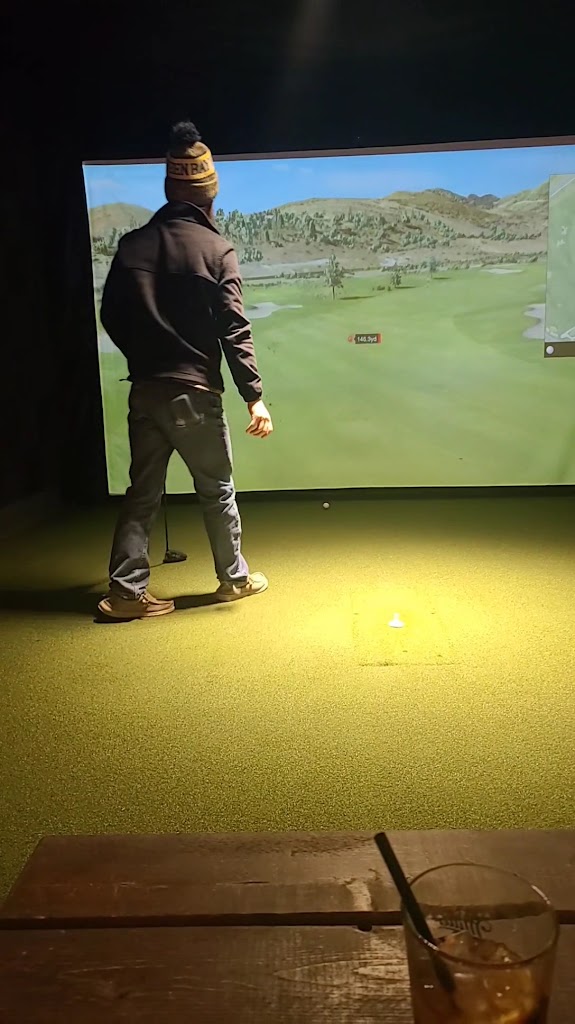 Appleton Indoor Golf - review