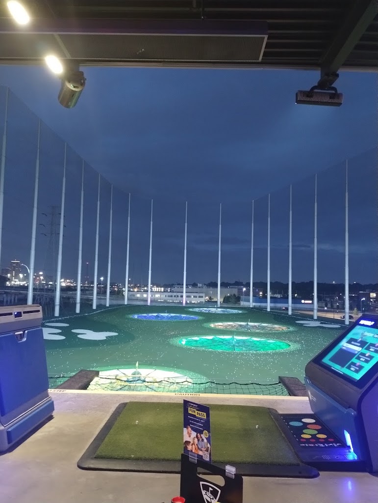 Topgolf Swing Suite Four Seasons St. Louis - review