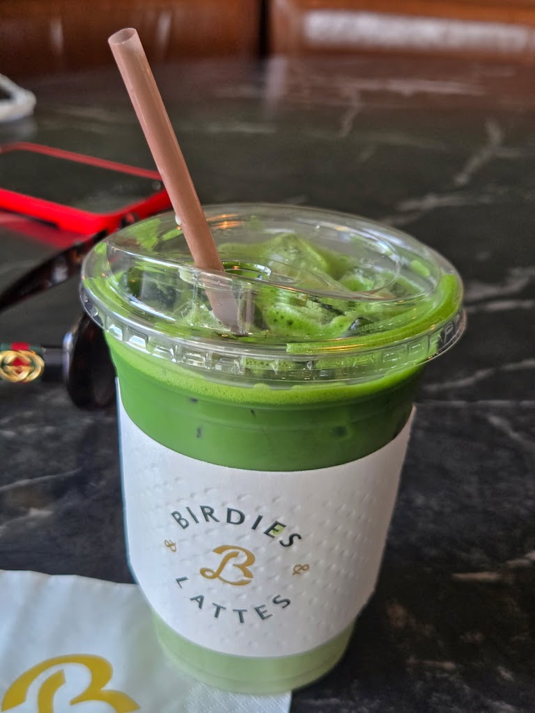 Birdies & Lattes - review