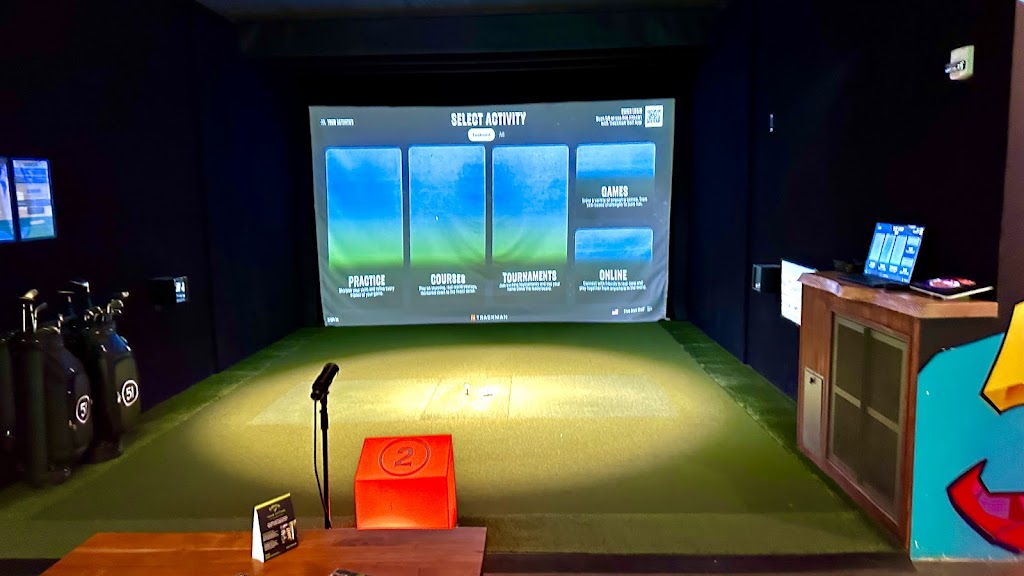 Five Iron Golf - review