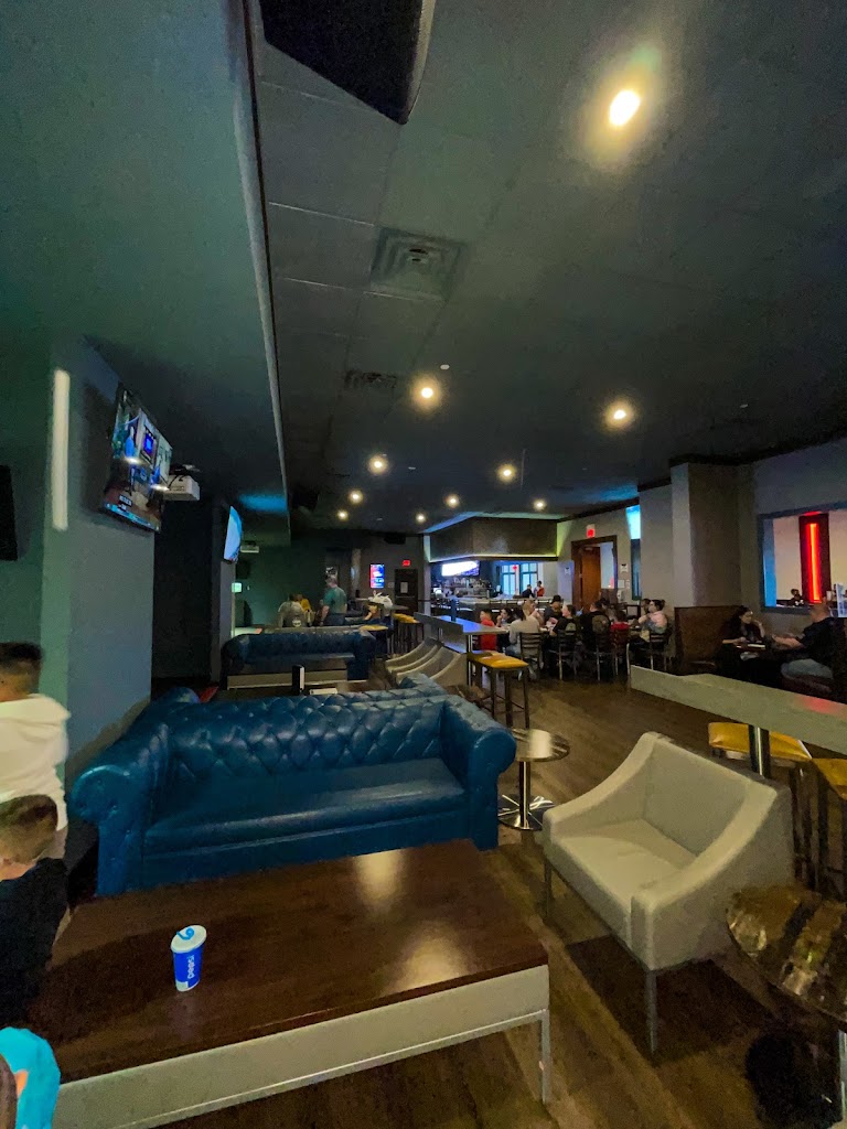 Topgolf Swing Suite at iPlay America - review