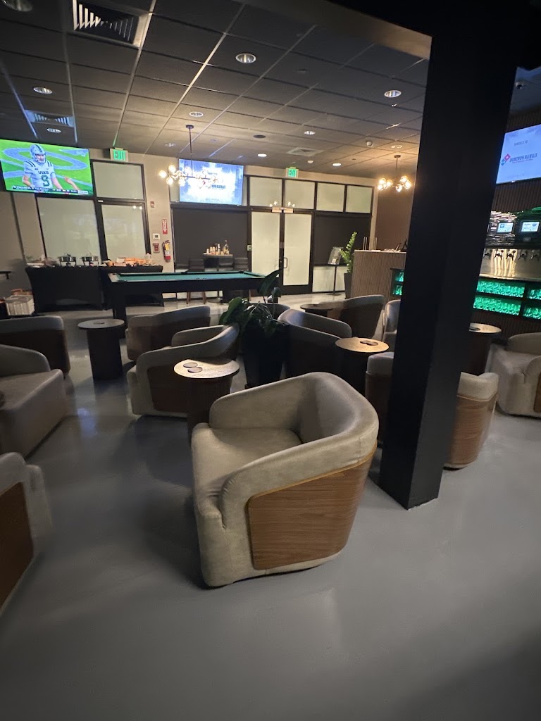 Pars and Brews Golf Lounge - review