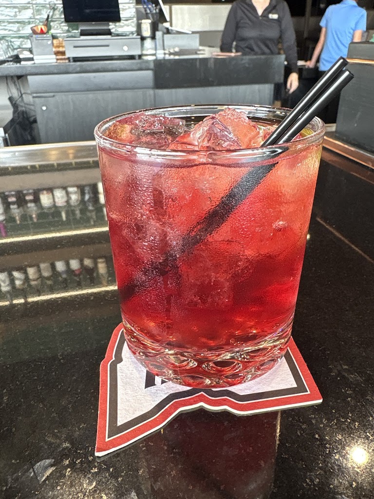 Off Par Golf & Social - Crestview Hills - review