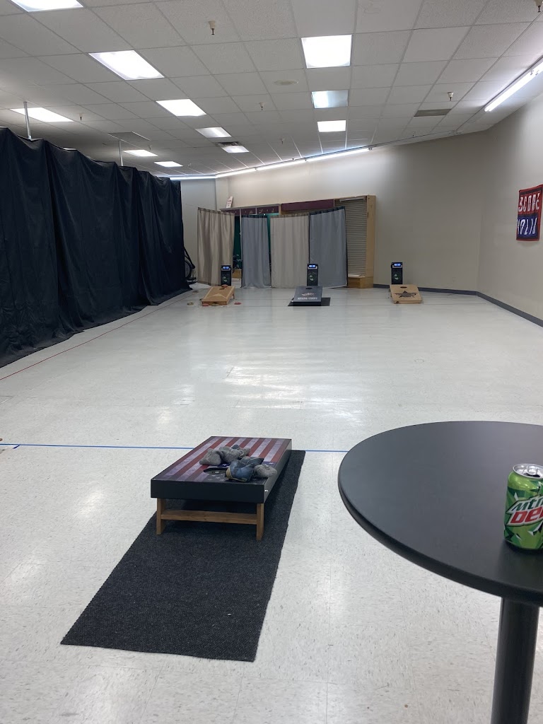 Bob's Indoor Golf & Games - review