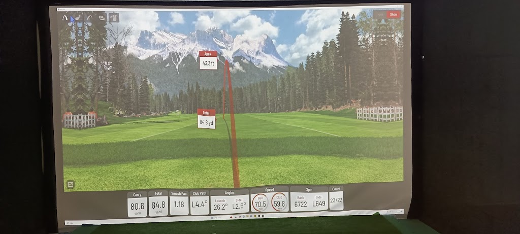 Slicers Indoor Golf Center - review