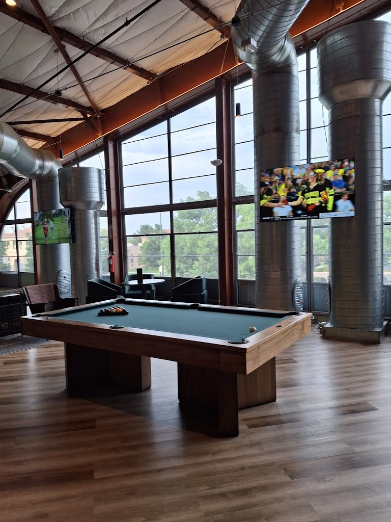 The Hangar Club - review