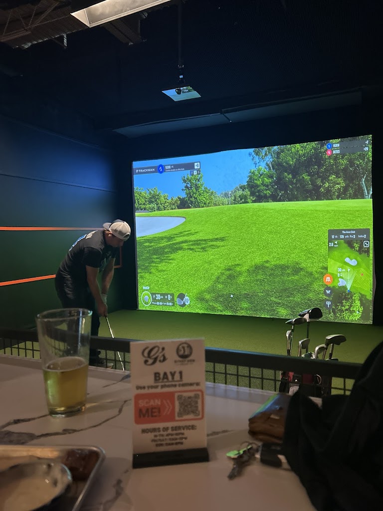 Divot Den Social - review