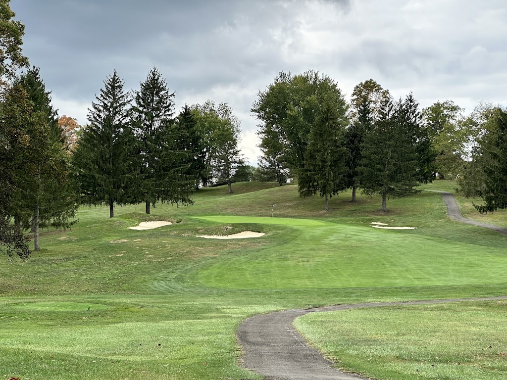 The Pines Country Club - review