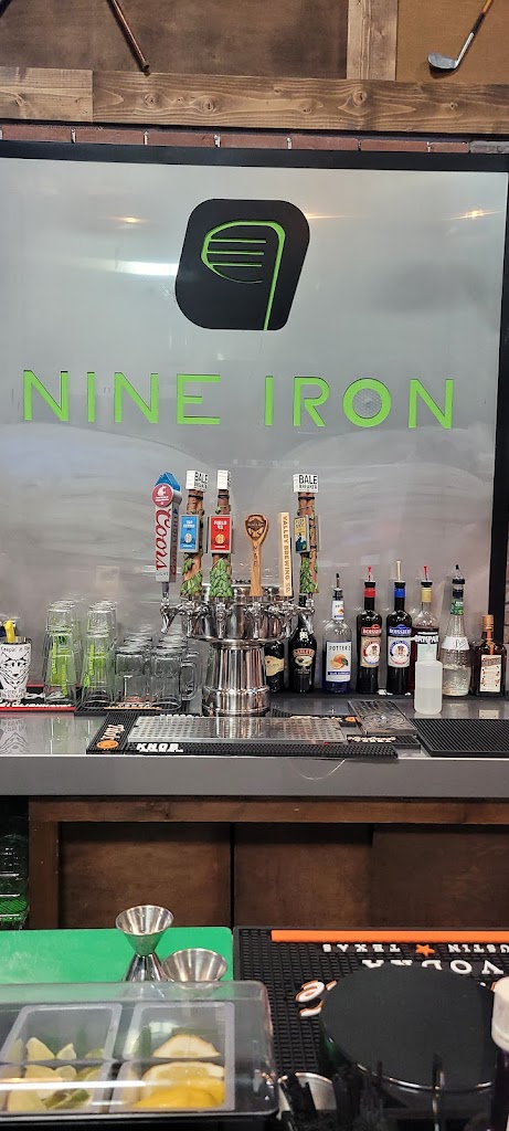 Nine Iron Golf / Sports restaurant & lounge - review