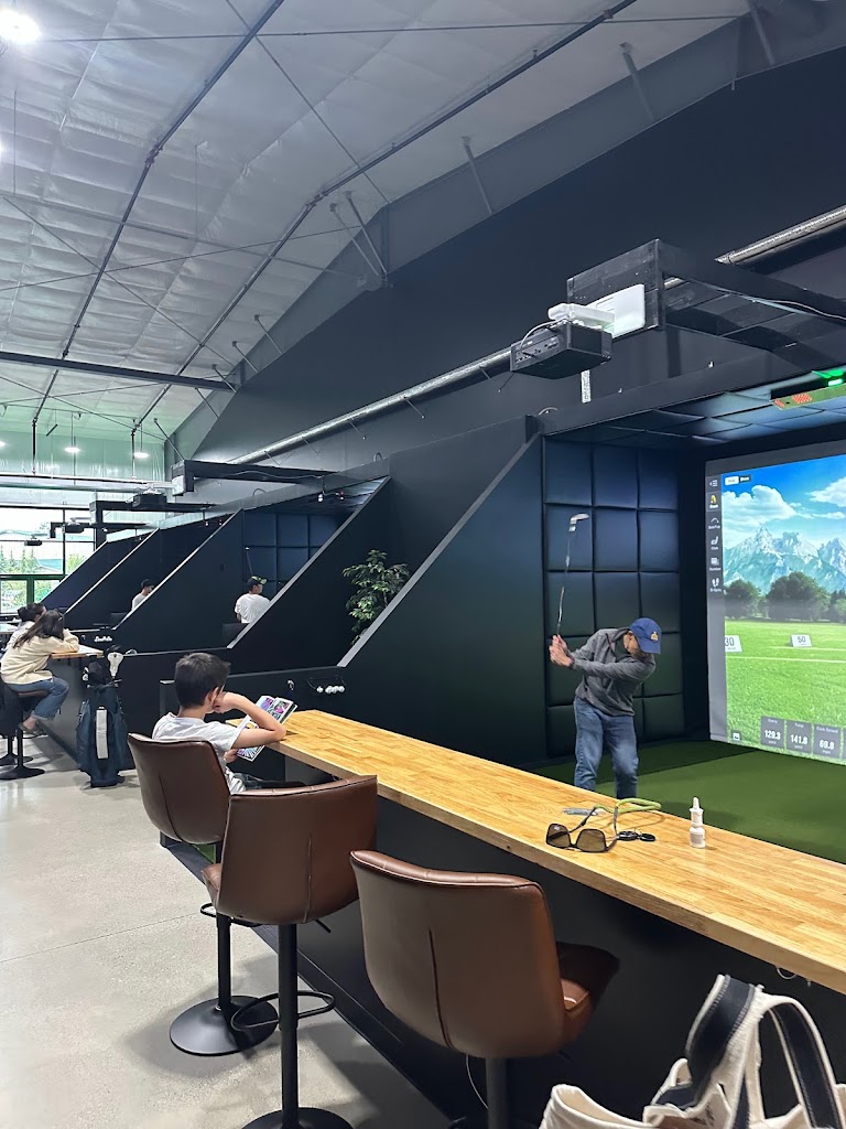 Bogey's Indoor Golf - review