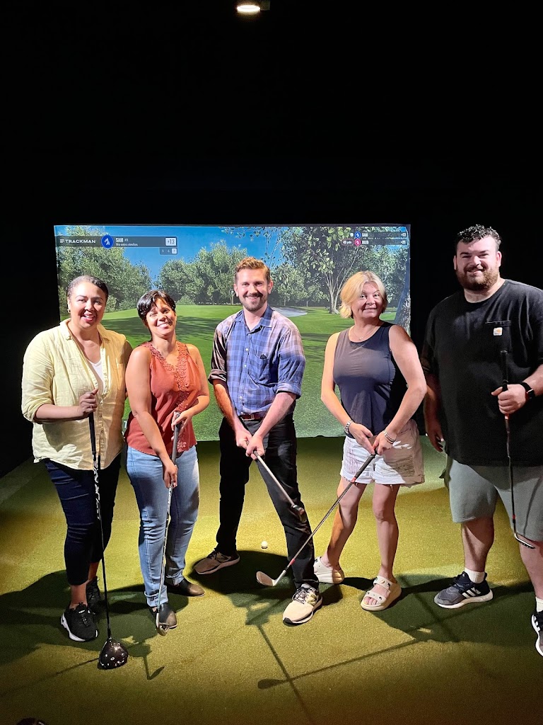 Five Iron Golf - review