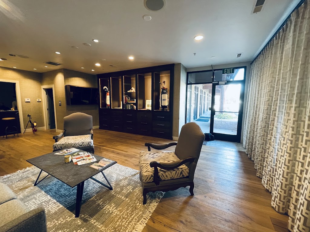 IndoorGolfClub - review